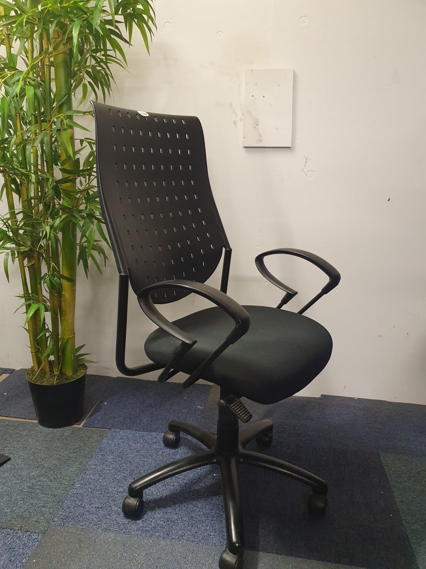 Black high back executive swivel desk chair