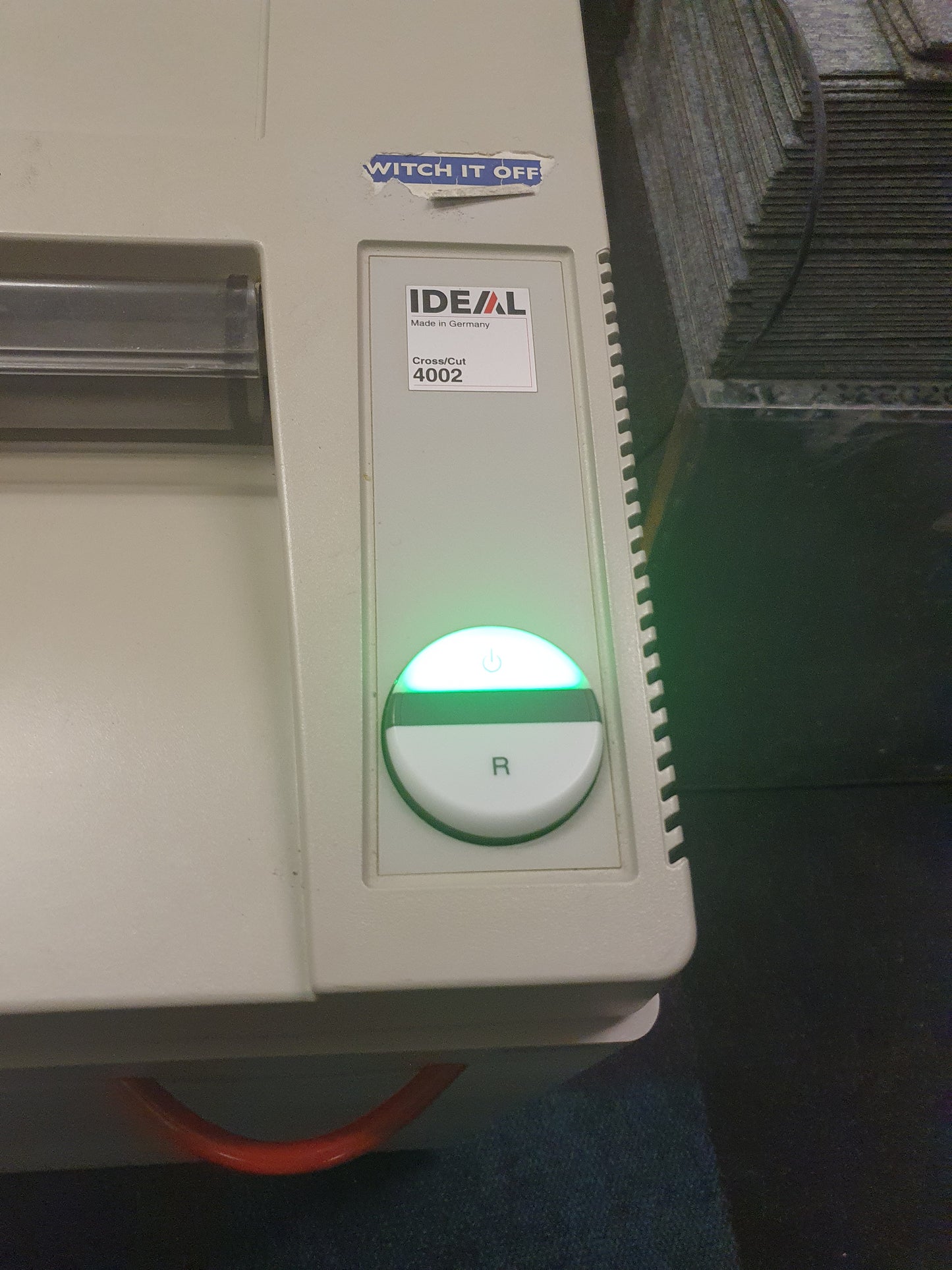 Ideal cross cut 4002 shredder
