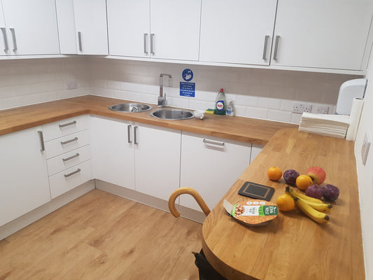 Secondhand worktop wall mounted breakfast bar 137cm x 40cm light brown