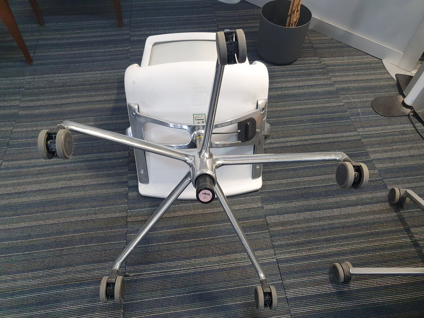 Home office vitra unix chair underside