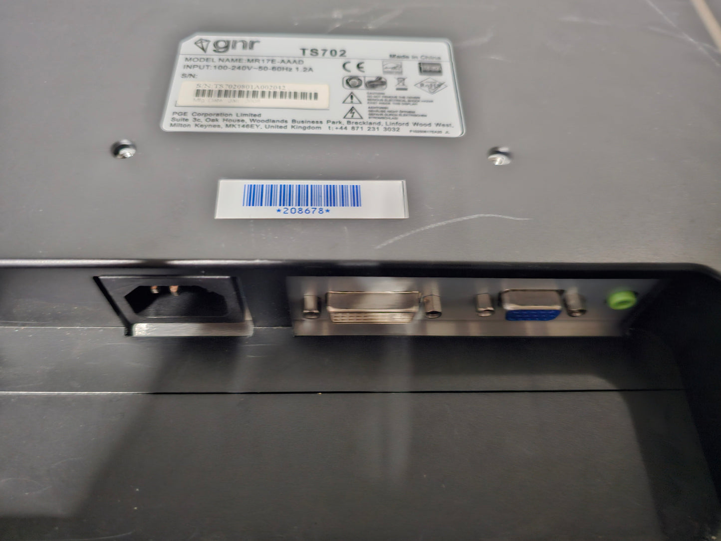 GNR MR17E-AAAD Monitor with VGA and DVI ports