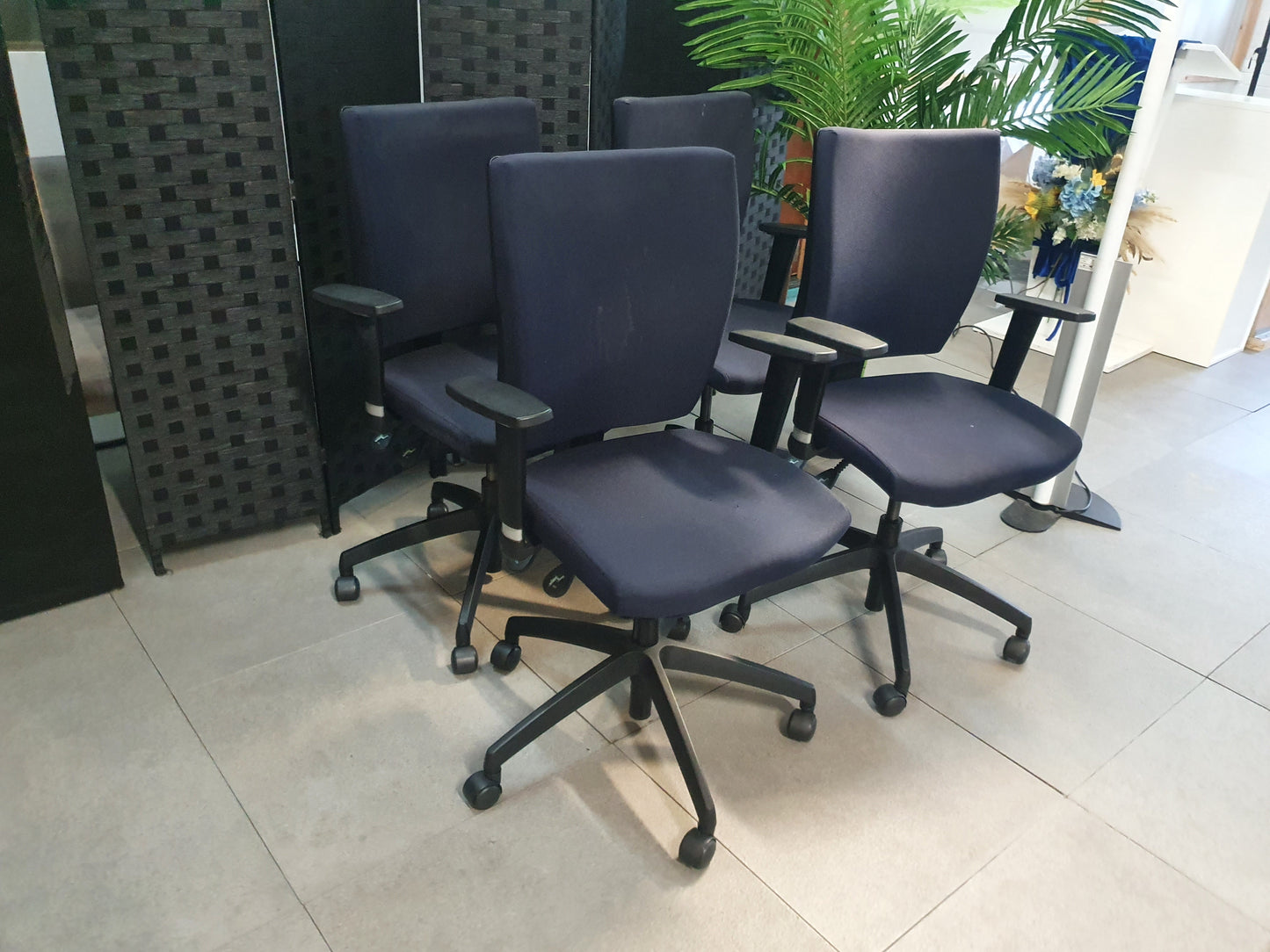 Office Navy Adjustable wheeled chair
