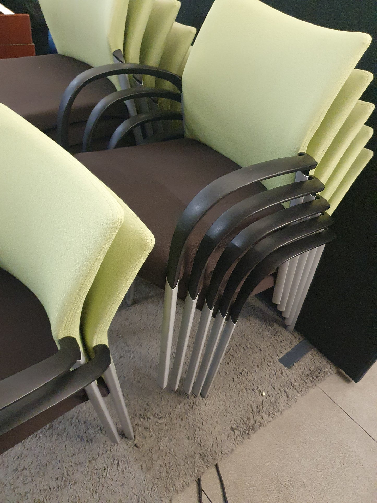 Used Senator Meeting Chair Fabric Green Black Stackable
