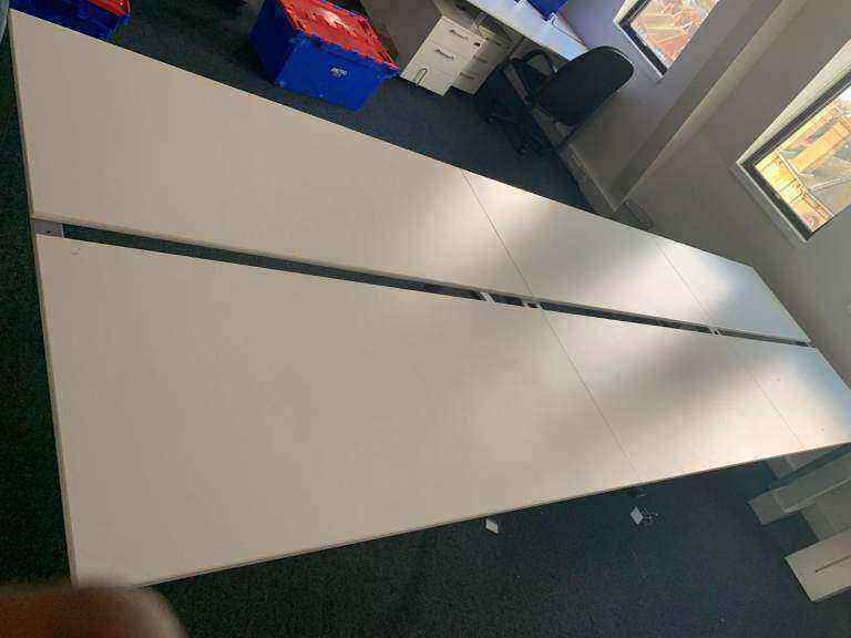 Used White 6 person Pod bank/bench desk with cable port cable management 120cm x 80 per desk