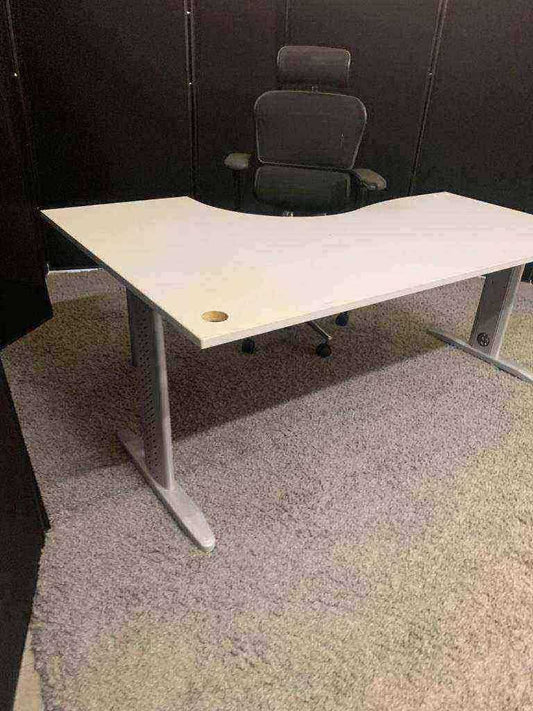 Used L-shape executive desk / large computer desk - Light grey 180cm w x 120cm d x 73cm h