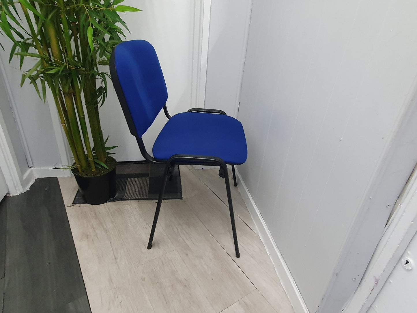 Blue office stacking black frame reception four leg meeting classroom conference chairs