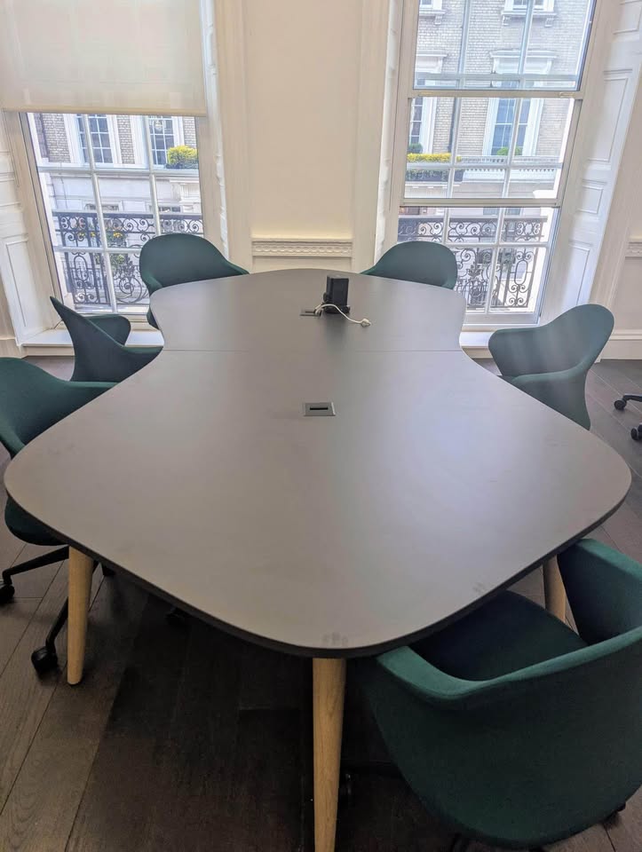 Sedus Mastermind Office Meeting Conference Boardroom table seats 6 - 8 299cm x 155cm