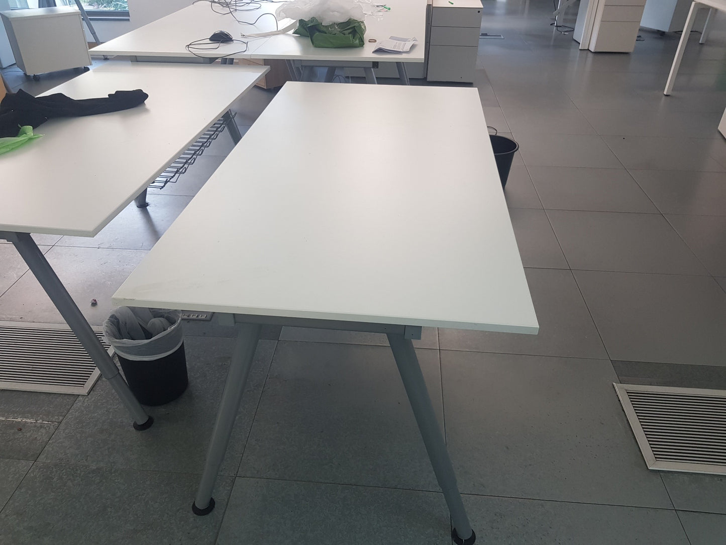 25 x Ikea Galant and thyge study adjustable ergonomic desk white