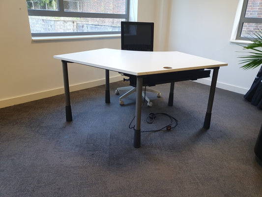 White office Executive Corner table