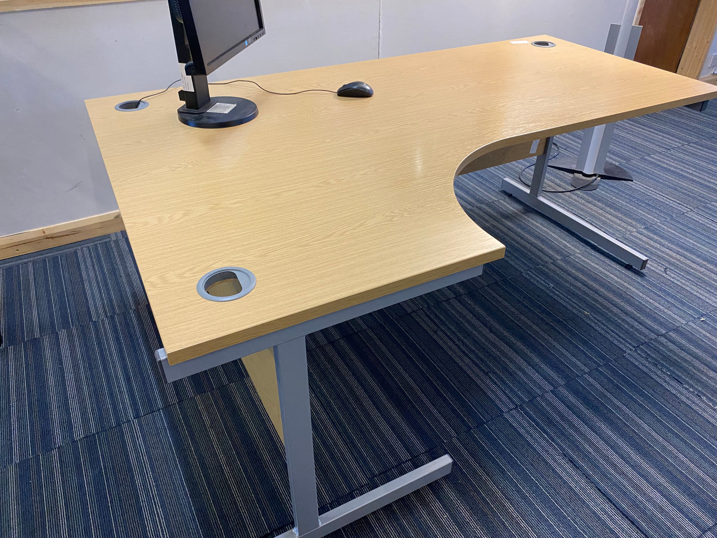 Large Executive L shape 180cm x 120cm x 73cm office
