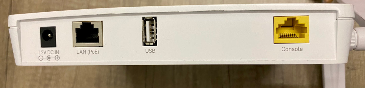 Used Sophos APX 320 Access Point white