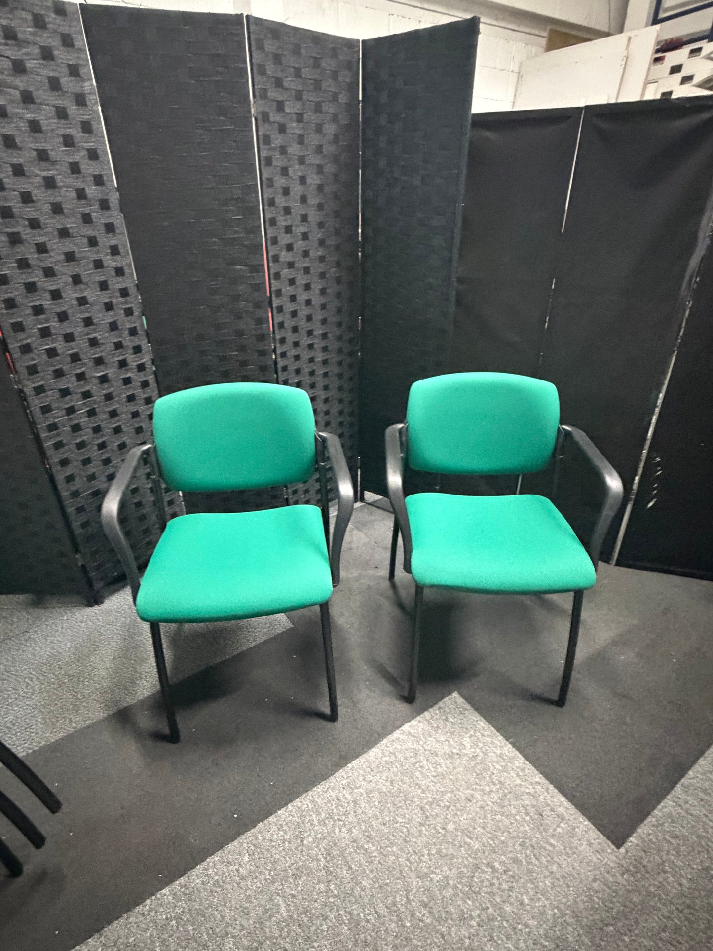 Used meeting chairs - Dark green