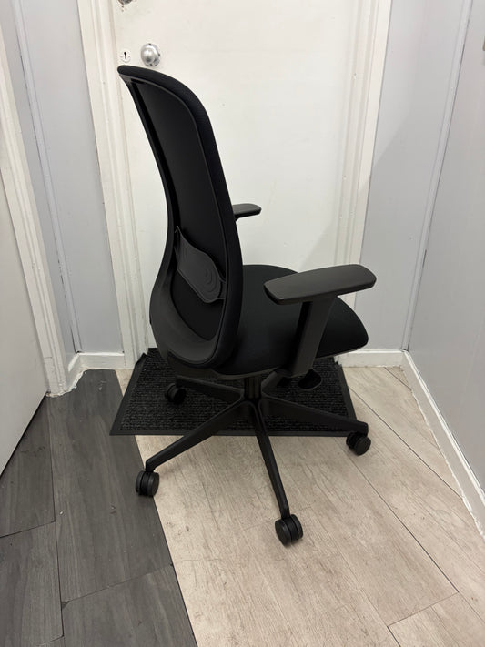 Used Torasen Juno Mesh Back Office computer desk Chair