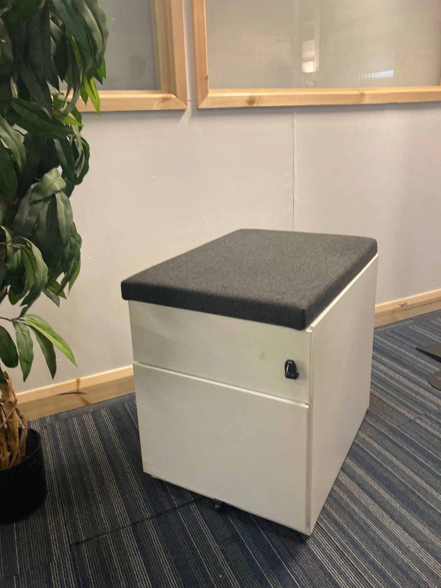 Contrast white/grey 2 drawer pedestals with magnetic integrated seating