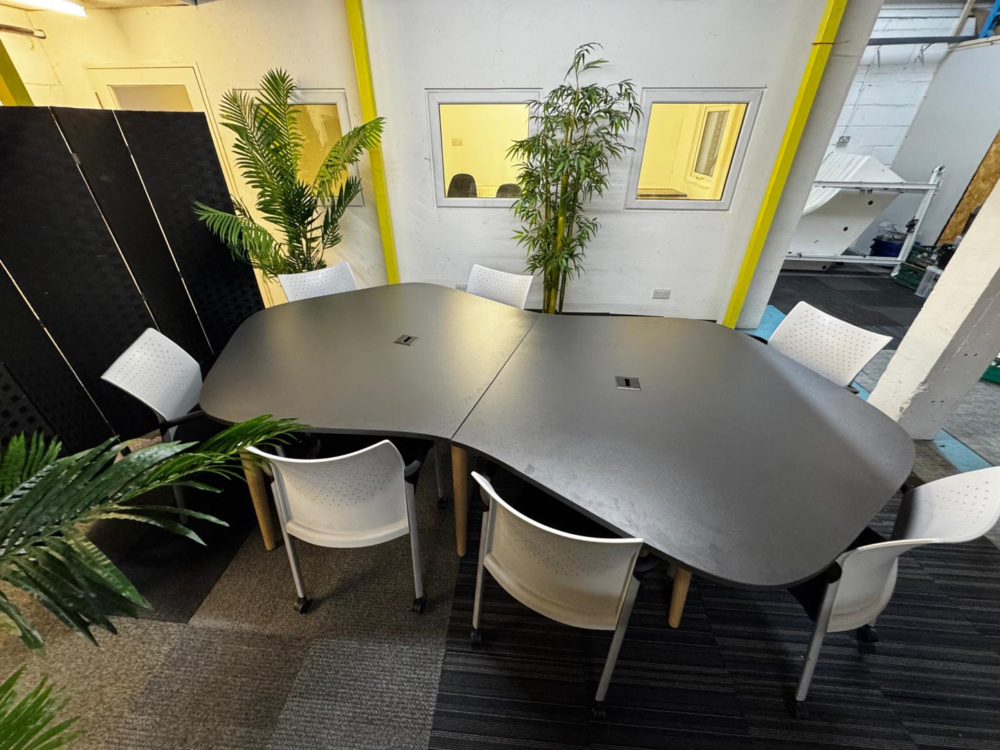 Sedus Mastermind Office Meeting Conference Boardroom table seats 6 - 8 299cm x 155cm