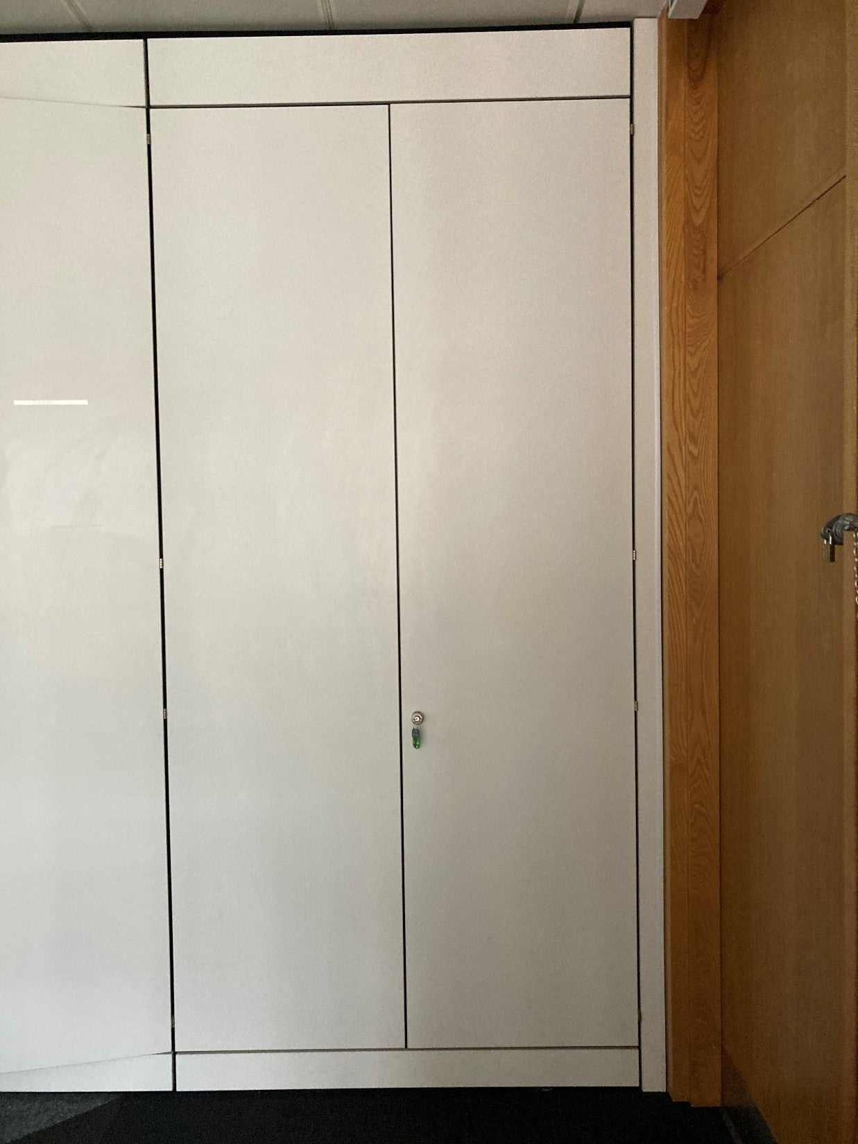 4 door tall double-door office cupboards W240cm H270cm