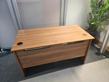 1350mm Light brown Office Computer Desk, Study Workstation
