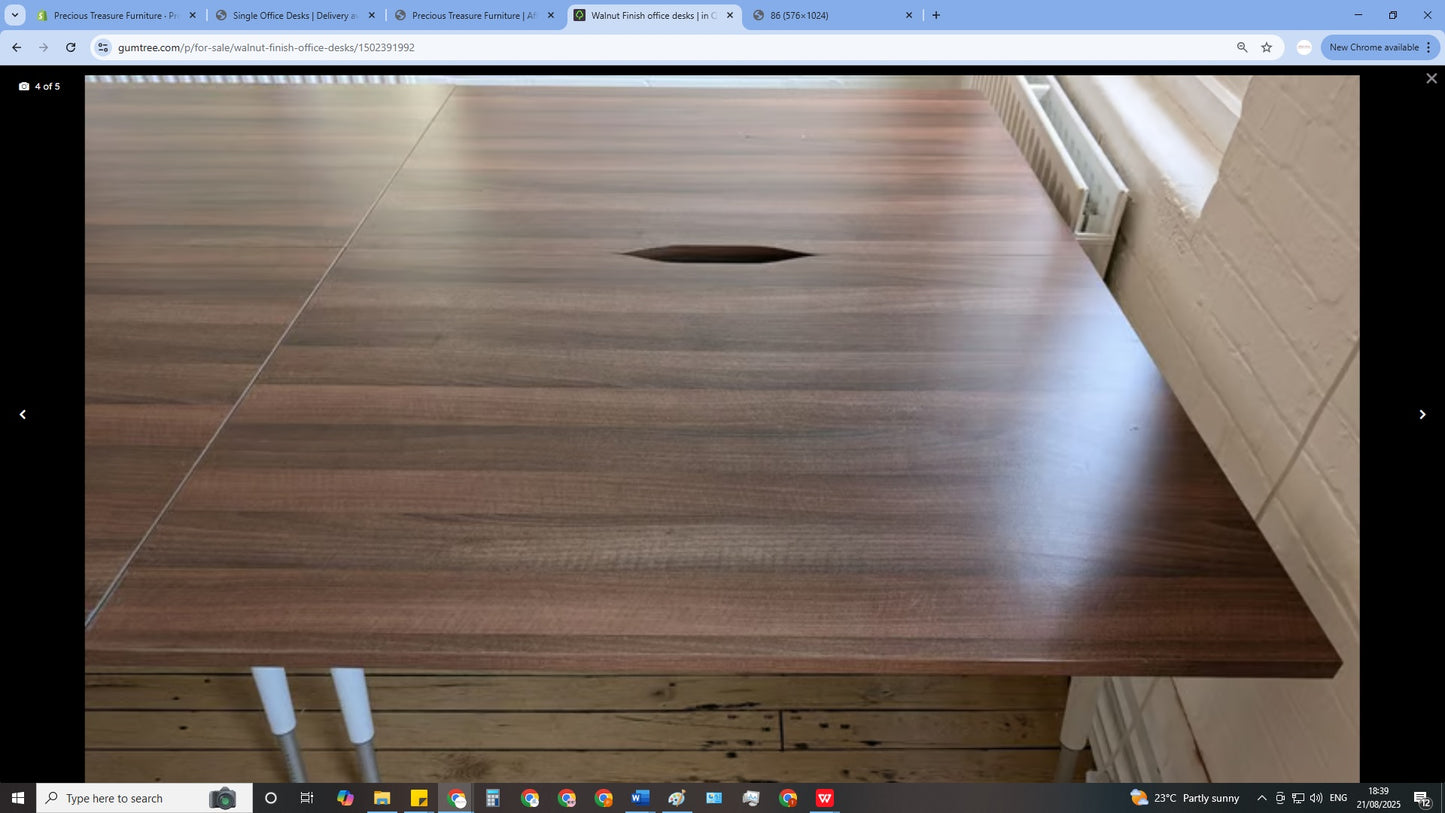 Walnut 2 person pod bench hot desks 120cm x 160cm x 73cm