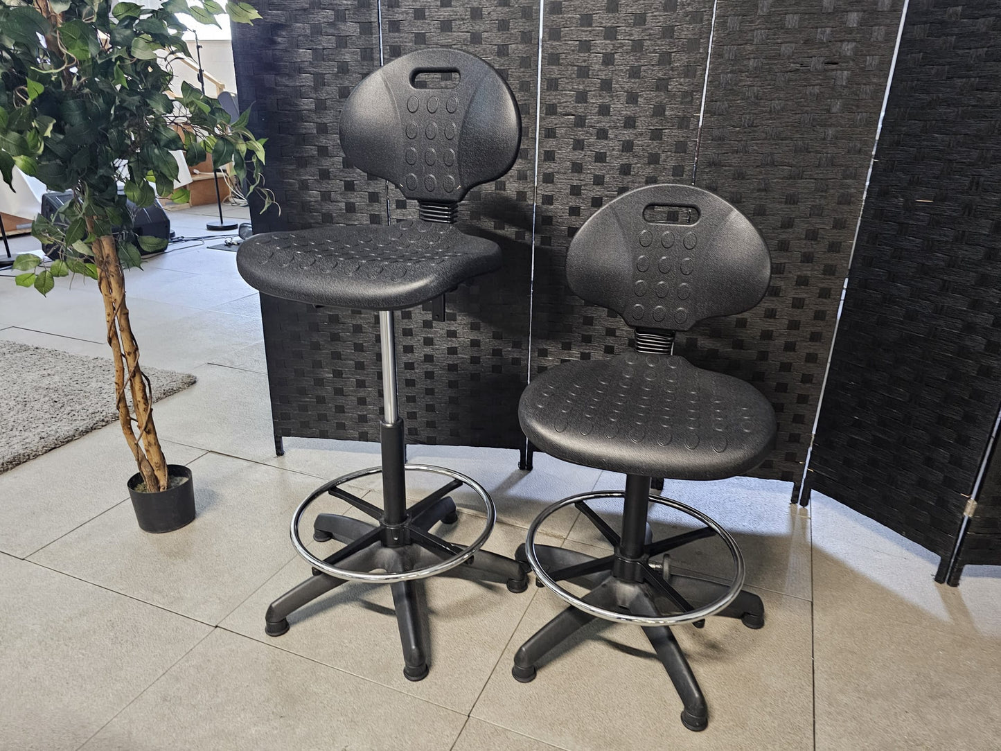 High Adjustable Ergonomic Draughtsman Chair With Chrome Footrest - Drafting Chair Industrial/Lab