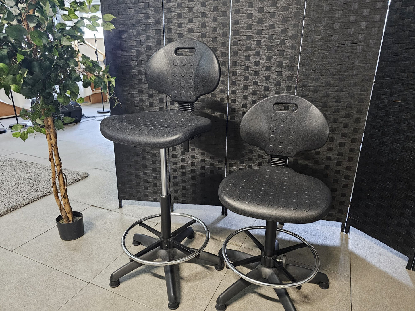 High Adjustable Ergonomic Draughtsman Chair With Chrome Footrest - Drafting Chair Industrial/Lab