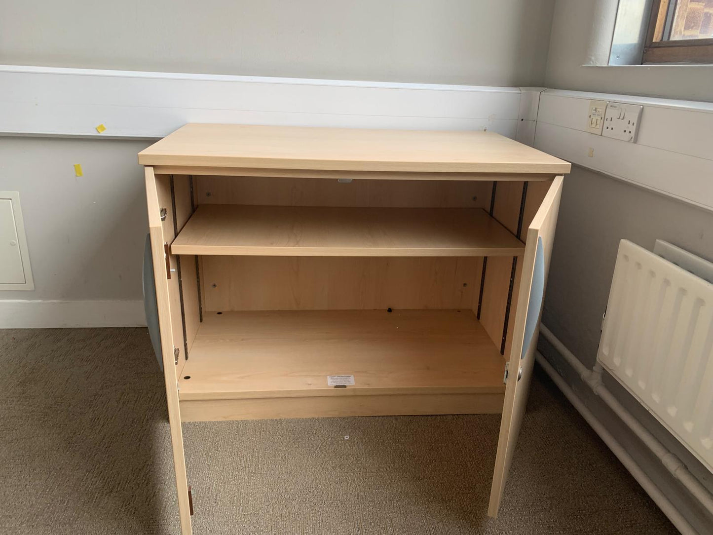 Maple Desk High Double door Cupboard 1 shelf 1000w x 600d x 730h