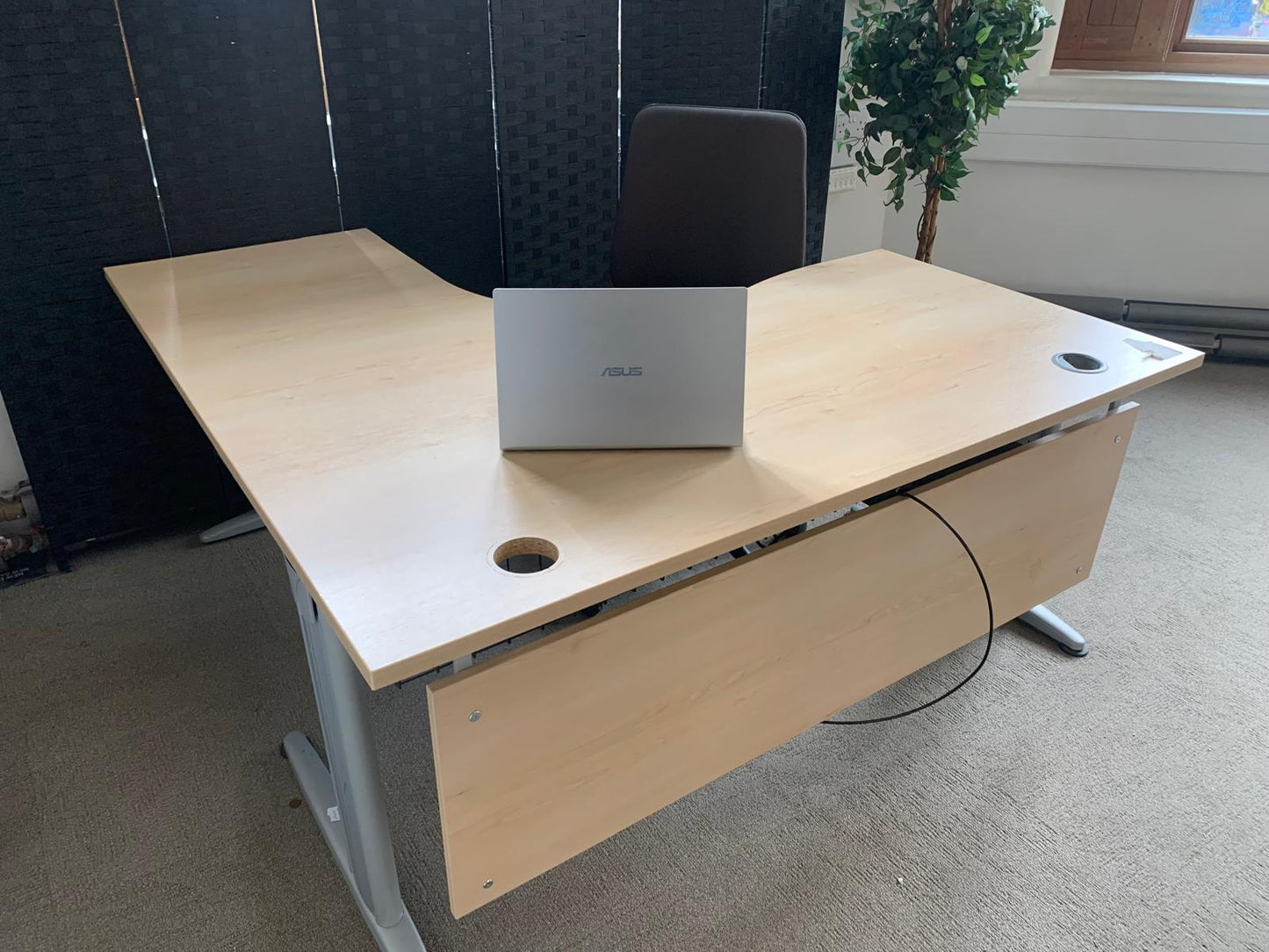 Secondhand Beige Corner Office Desk - Right Hand - 1600mm