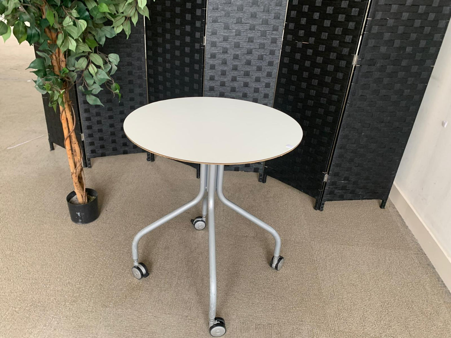 White Mobile Office Breakout Round Table, 60cm Table on castors