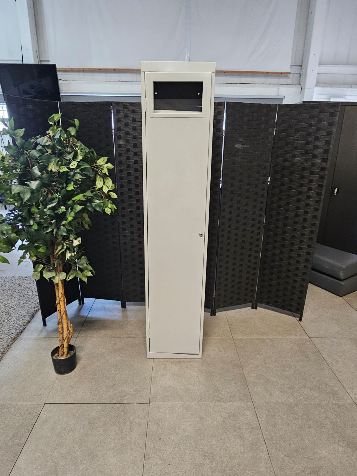 Dirty-Laundry Garment Collector Locker in grey