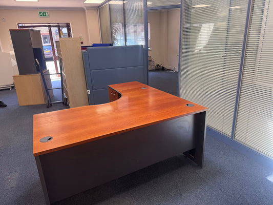 Used Desk Dark Wood finish Lshape excutive desk 160cm x 120cm Panel leg and matching drawer