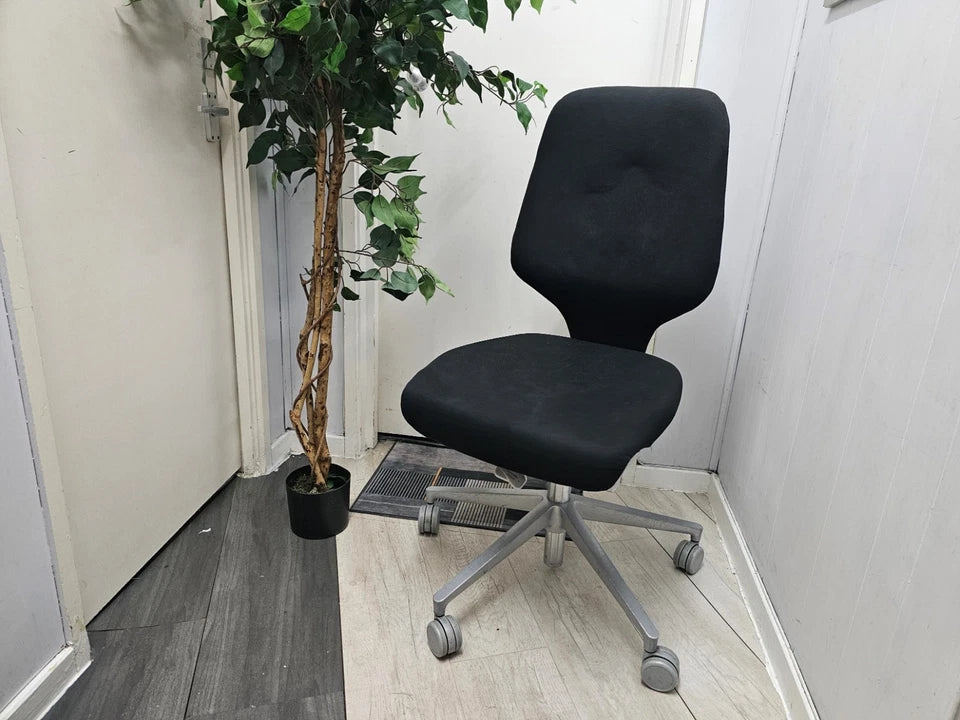 Used Giroflex swivel office chair on castors Contrast black and grey