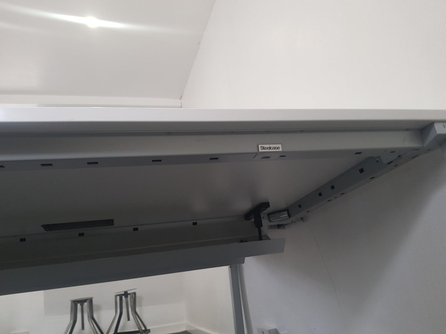 White 2 Pod Office desk (160cm x 80cm)