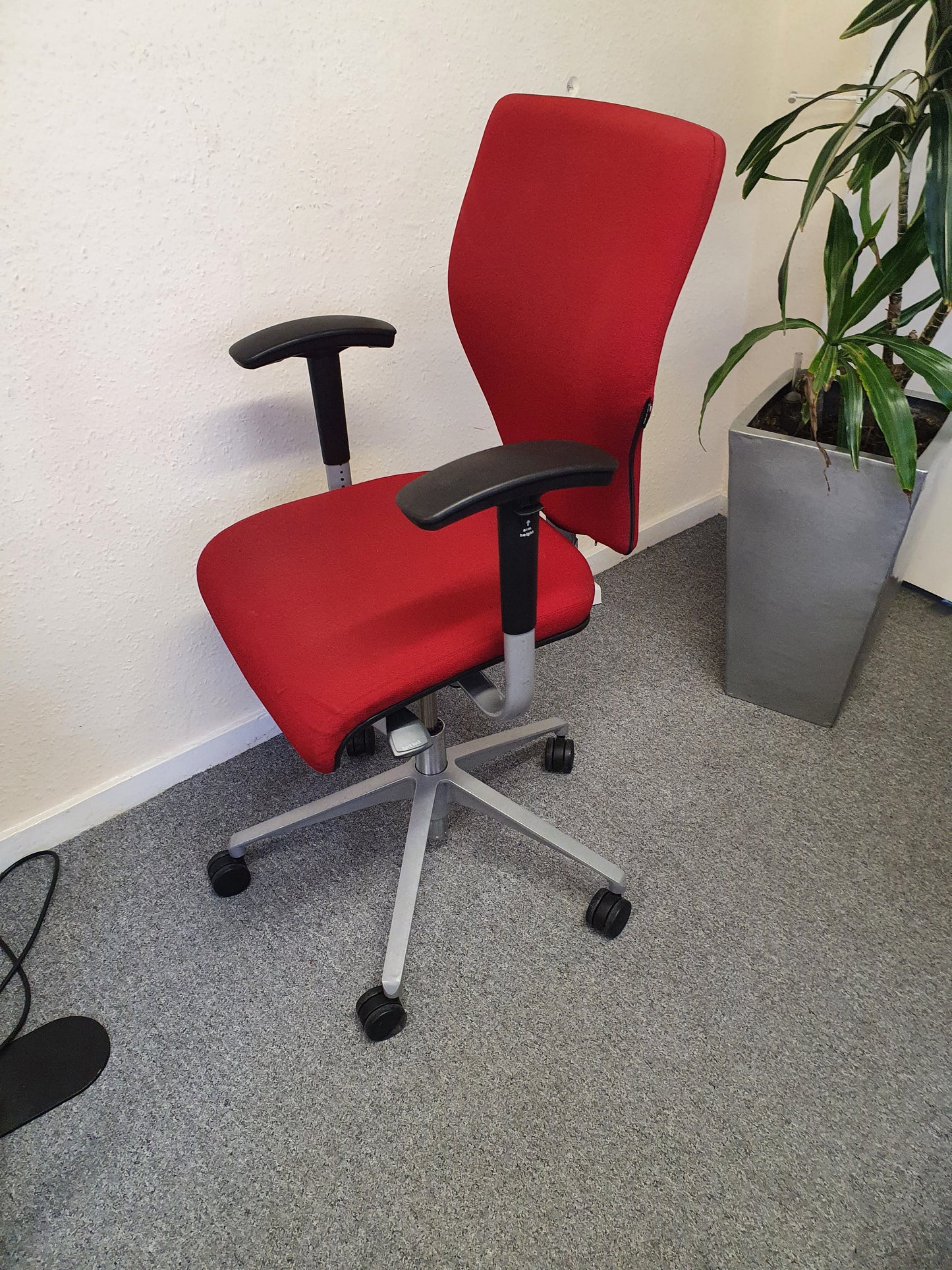 Orangebox Red Used Desk Chair