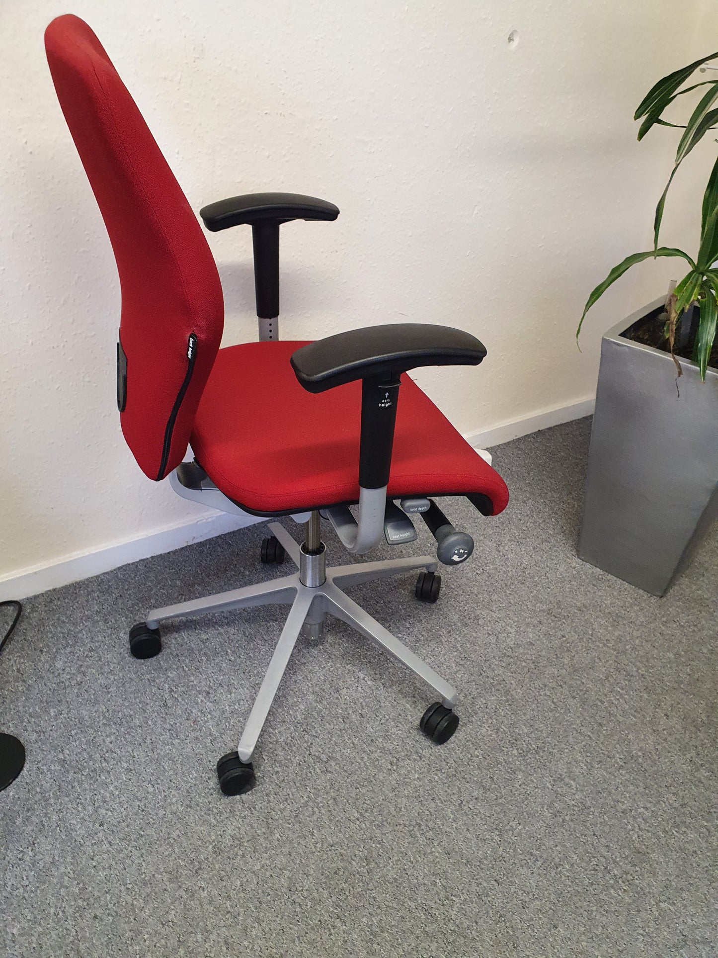 Orangebox Red Used Desk Chair