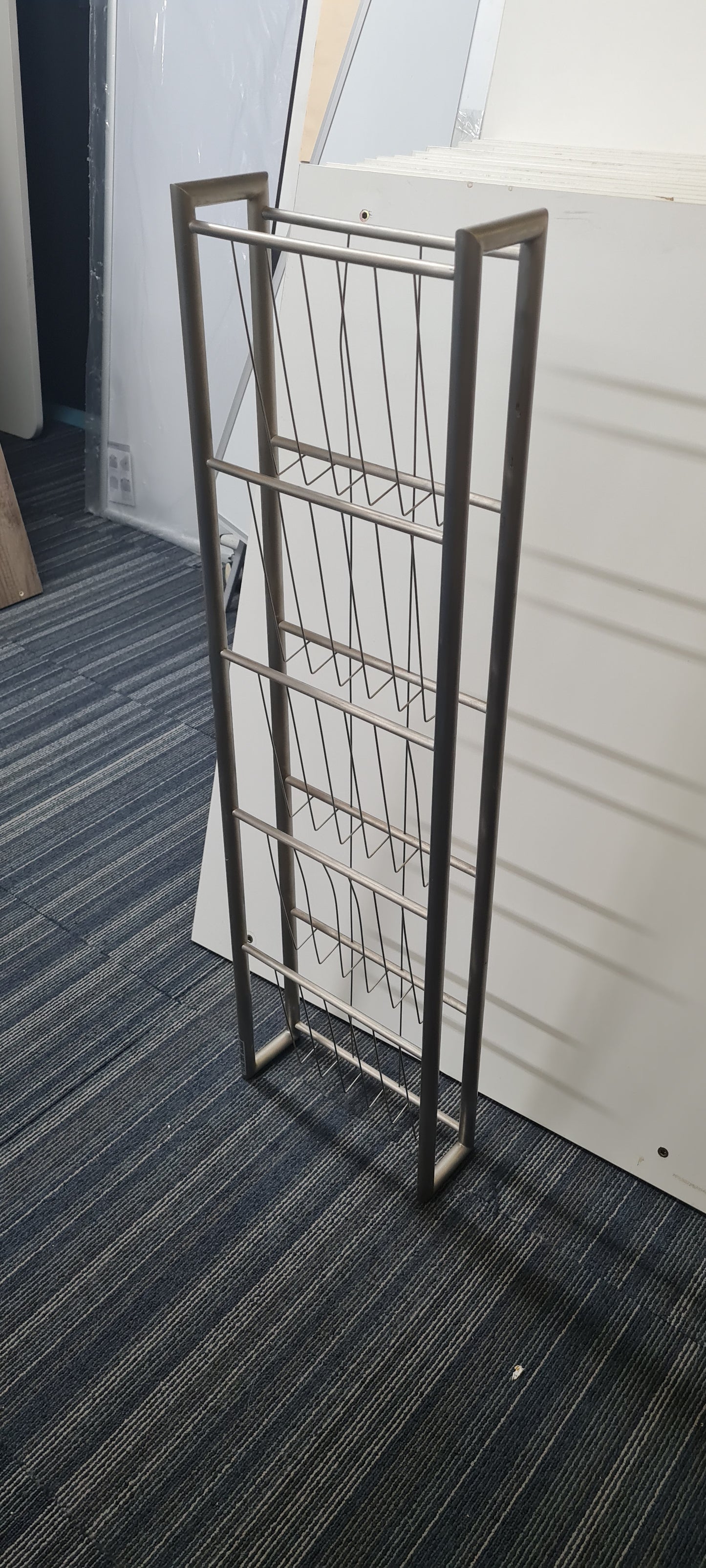 Peter Boy Design Slim 4 Holder Rack retail