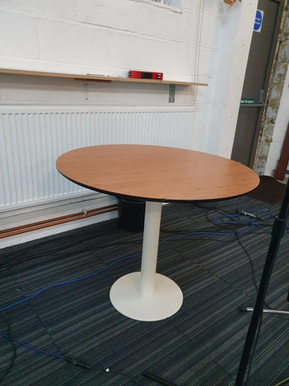 wood top  meeting breakout  table Diameter 100cm