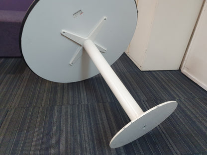 wood top  meeting breakout  table Diameter 100cm