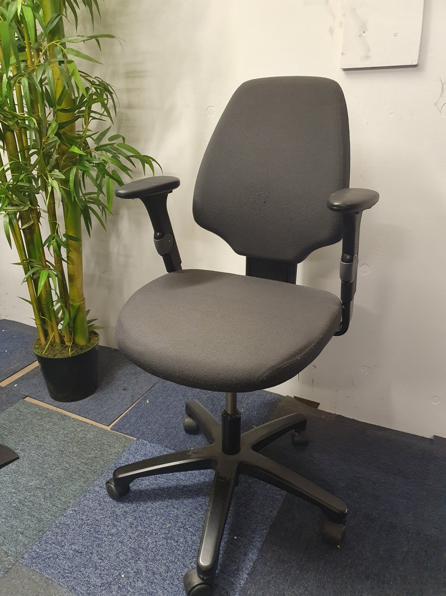 Grey RH Office Swivel Chair