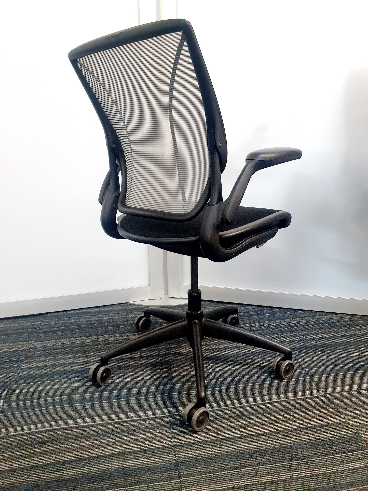 Meshback Back of swivel chair in grey