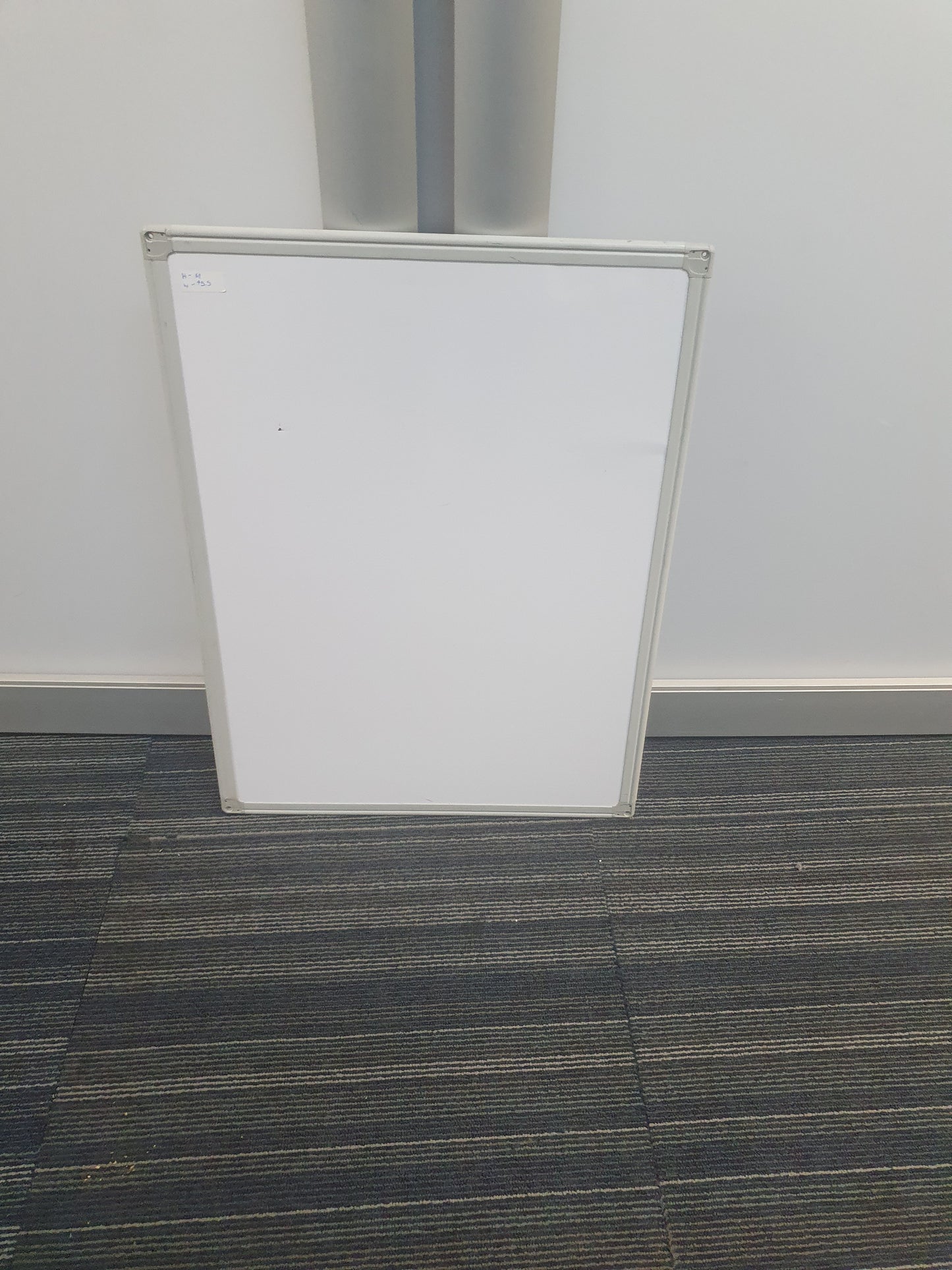 600mm x 450mm Whiteboards