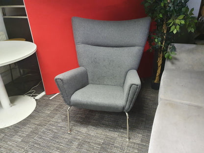 Replica inspired Wing Office Lounge Statement Accent chair by Carl Hansen, model CH445