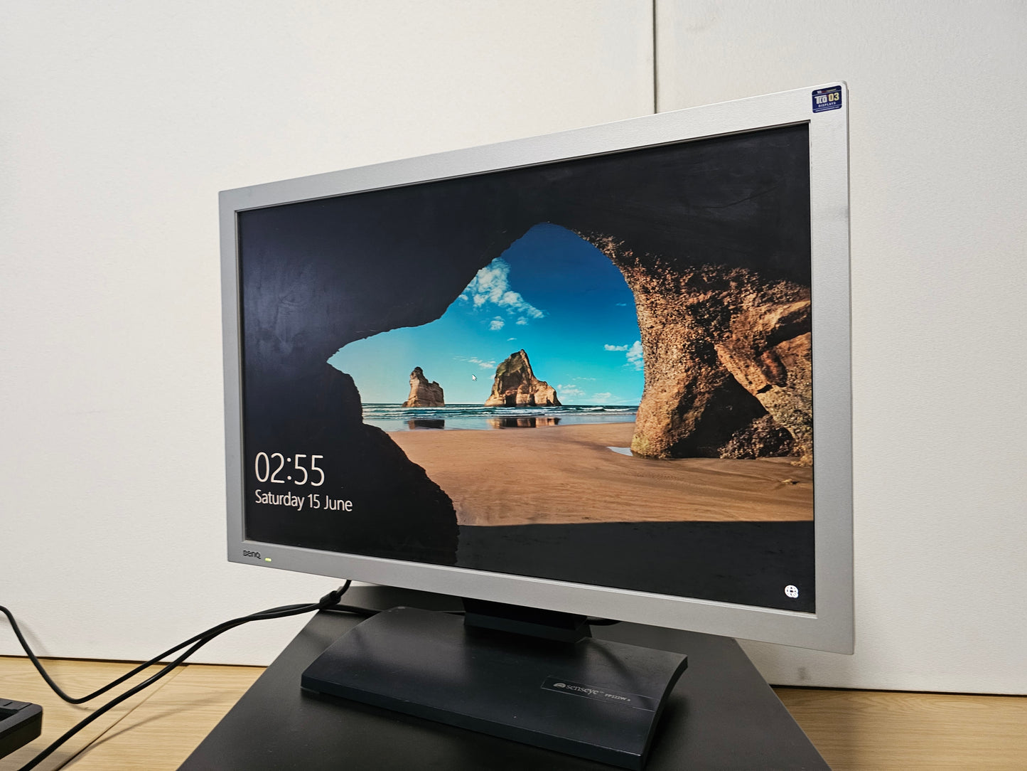 BENQ Q22W6 Monitor with VGA port