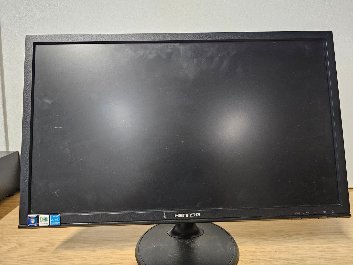 Used Hanns.G HSG1147 Monitor with VGA and DVI ports
