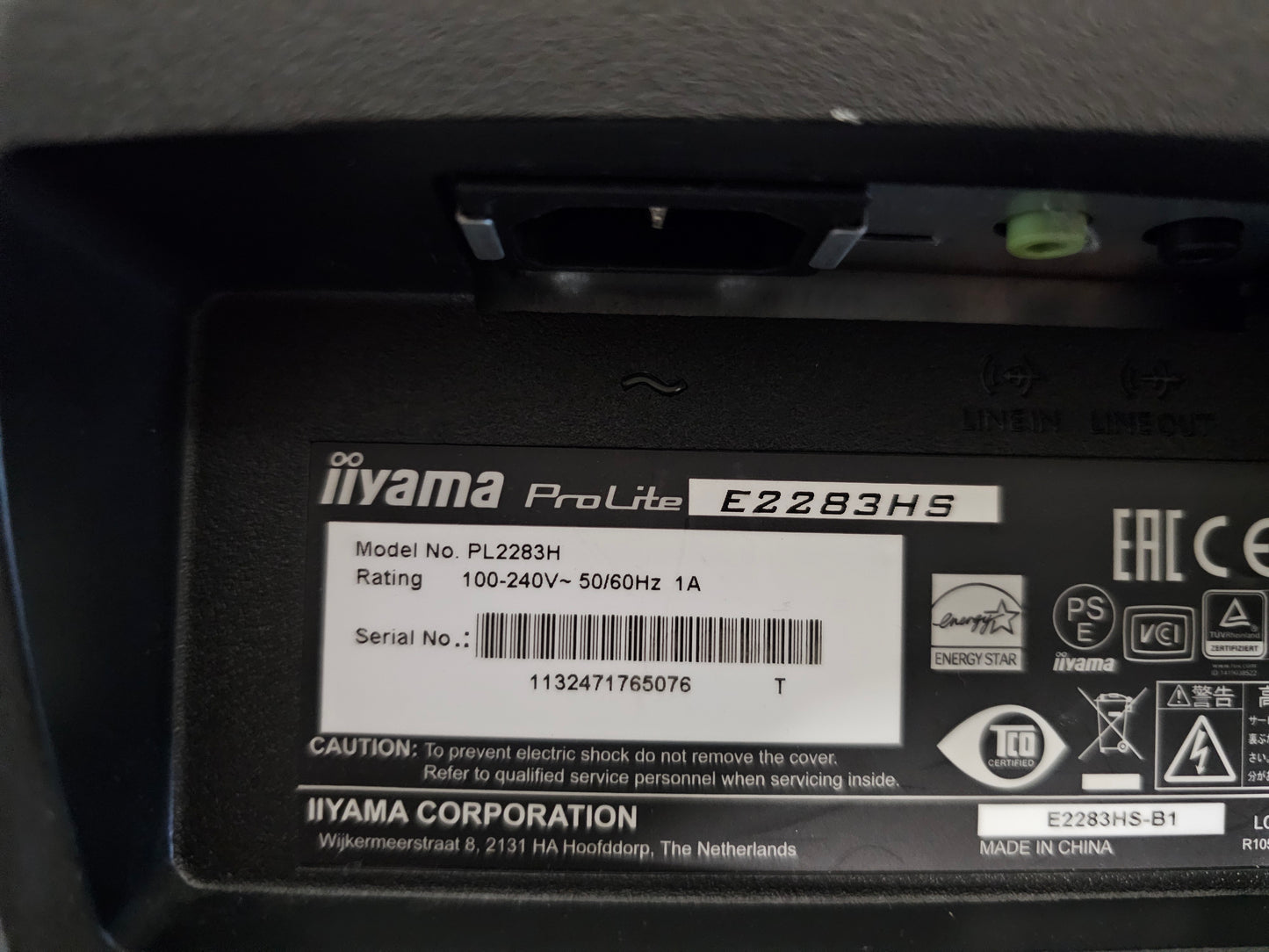 Iiyama E2283HS Monitor with VGA, HDMI and DVI ports