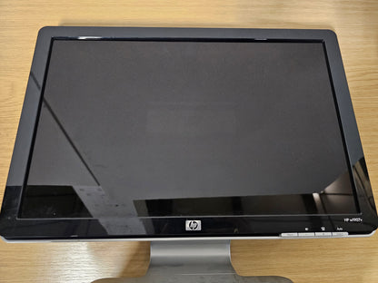 HP W1907v monitor with VGA port