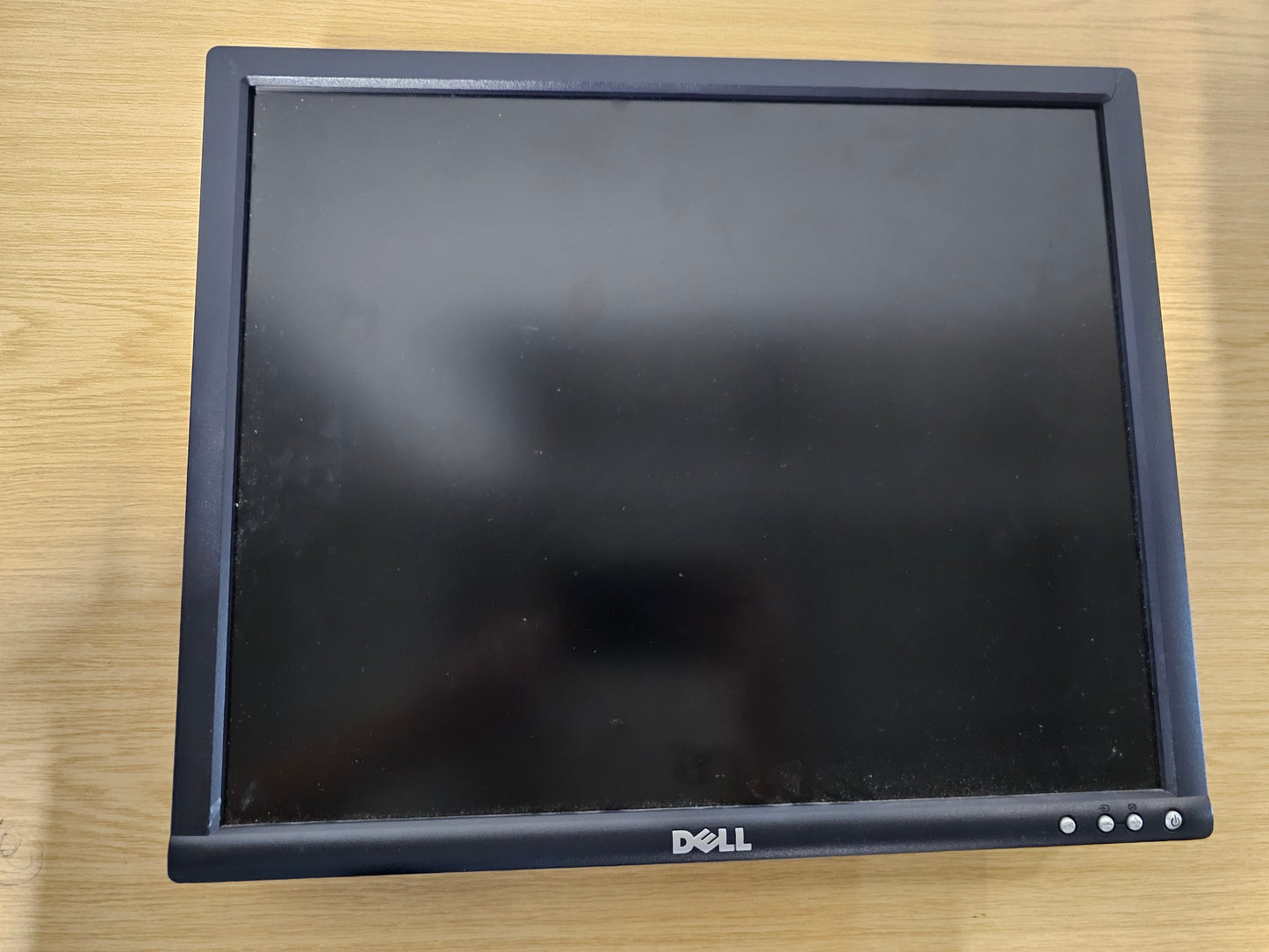 Dell 1905FP Monitor with VGA and DVI ports