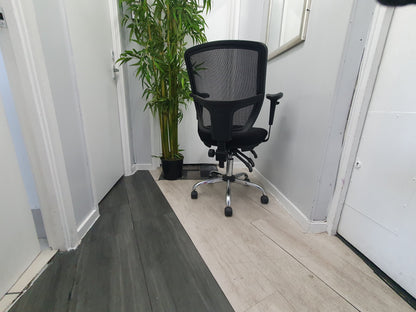 Black Swivel Office Chair, Mesh back and seat