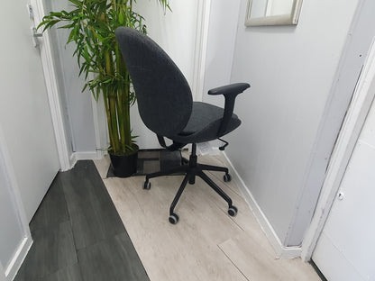 IKEA HATTEFJÄLL Office Chair Grey, Ergonomic Design, Adjustable, desk computer