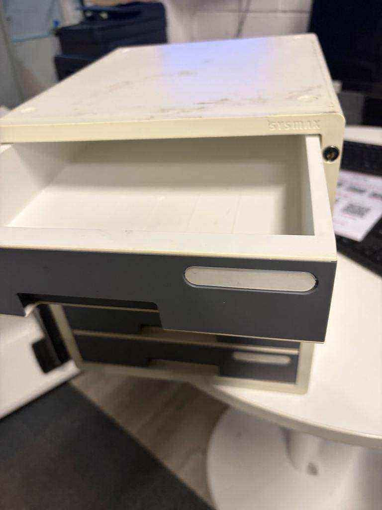Second hand Sysmax lockable table top 5 drawer grey and white H33cm x W30cm x D35cm