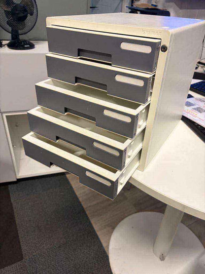Second hand Sysmax lockable table top 5 drawer grey and white H33cm x W30cm x D35cm