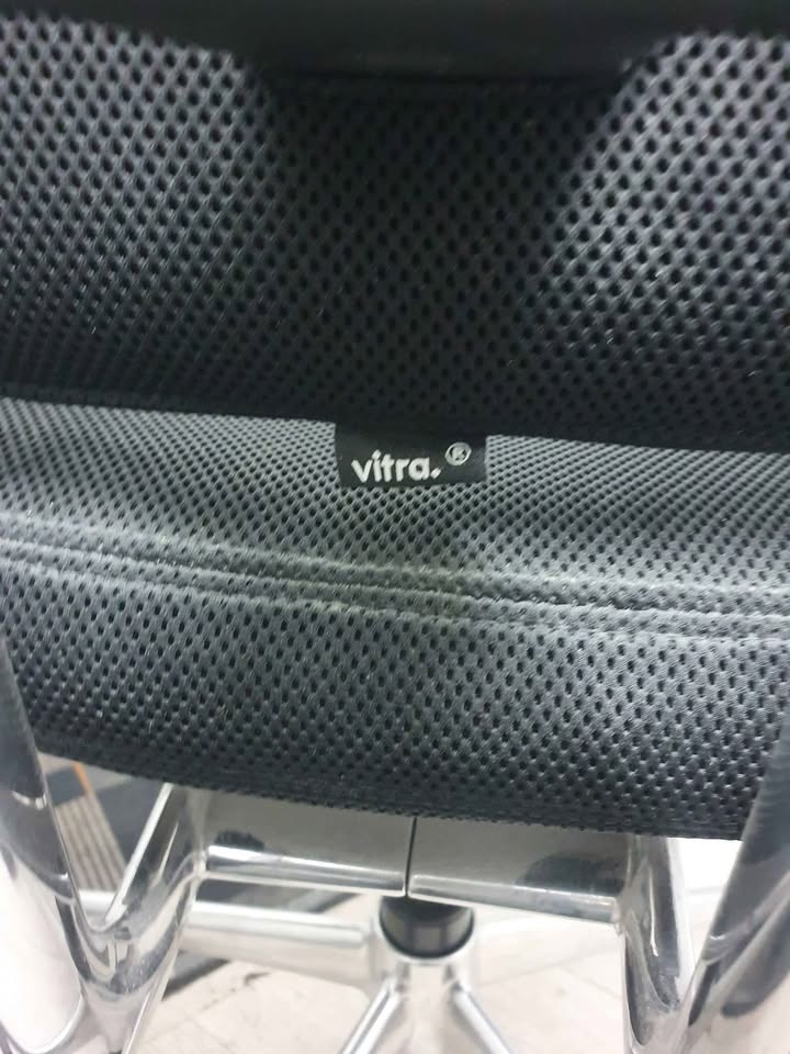 Preowned used  Vitra Headline High Back Executive Office Chair